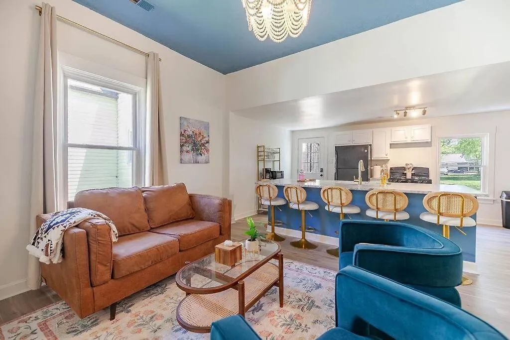 The Boho Disco Villa Louisville Holiday home